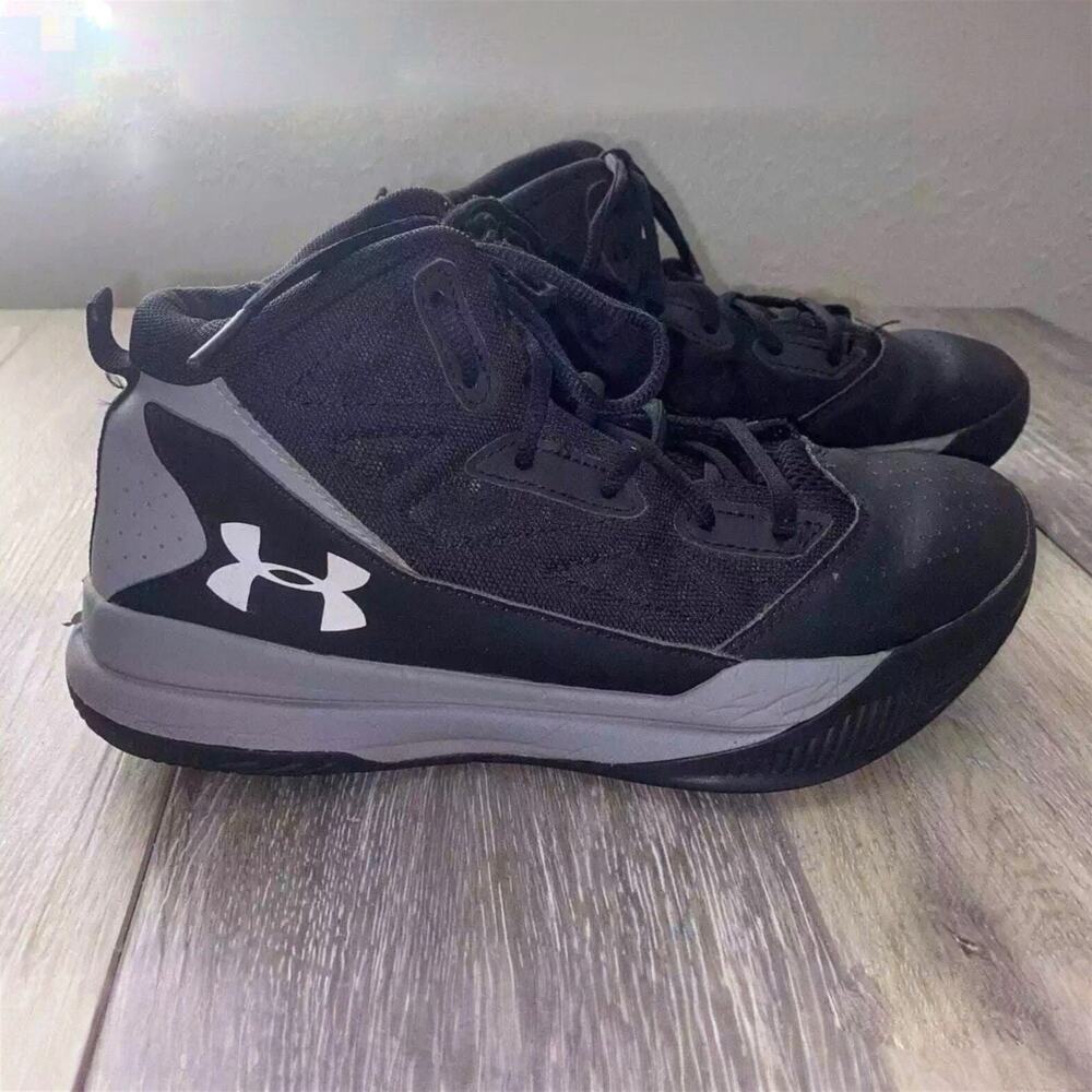 Under Armour Jet Mid Youth US Size 7Y Black Gray 1274067-001 Basketball Shoes